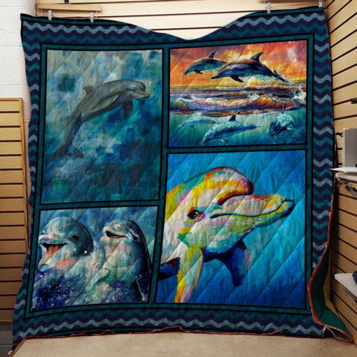 Dolphin Quilt V1