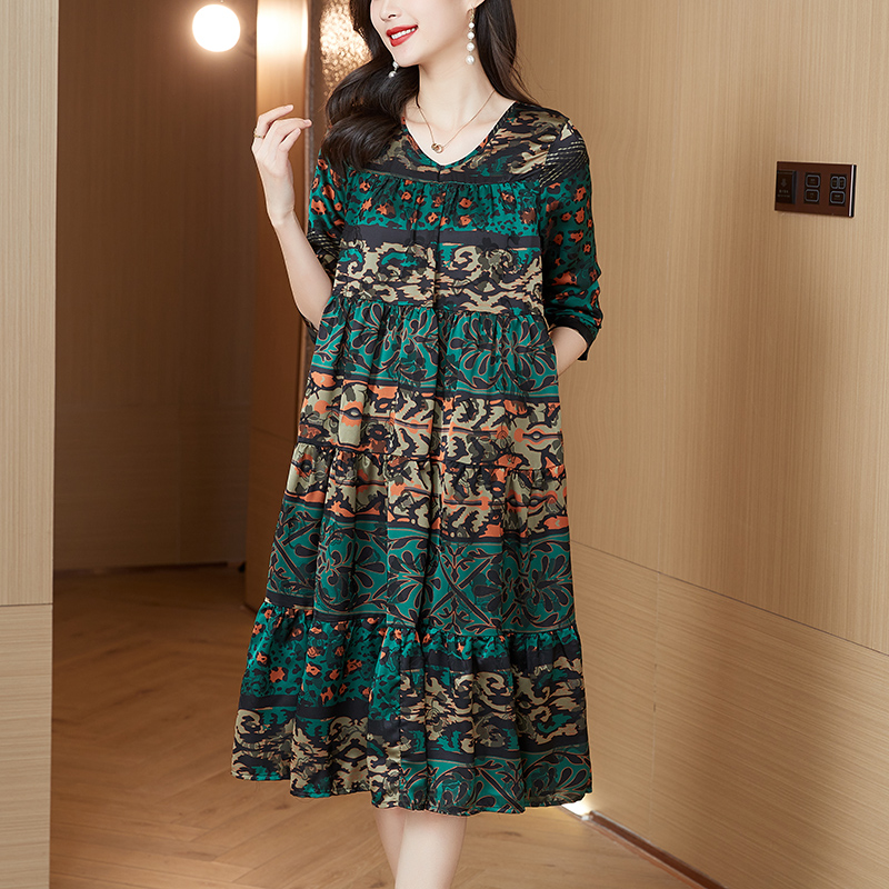 2022 New Leopard Print Mulberry Silk Mid-Length Dress Women New Fashion Light V-Neck Sexy Dress Summer Korean Elegant Dress alx