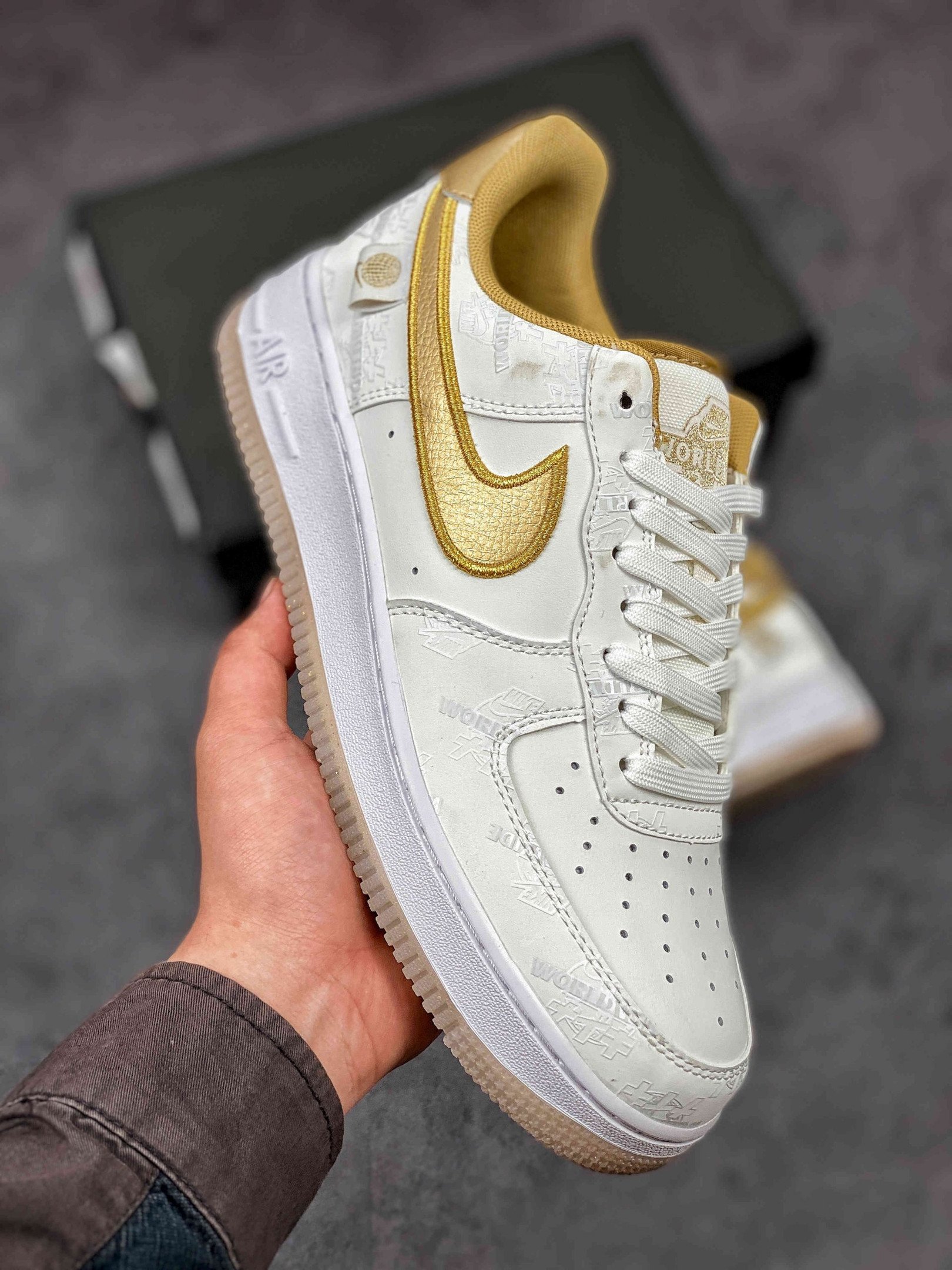 Nike Air Force 1 Low Worldwide Katakana Gold 5340148