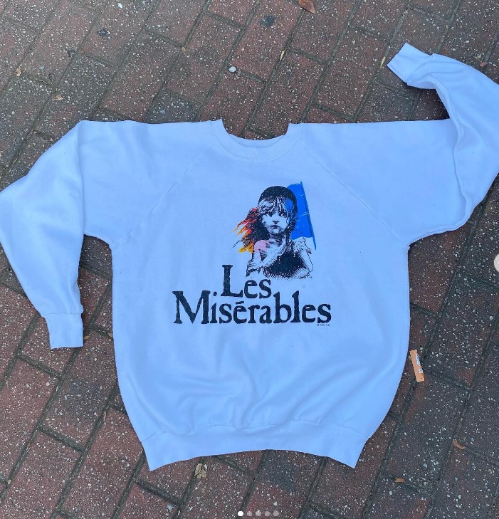 Vintage 1986 Les Miserables Play Sweater Shirt Outfit