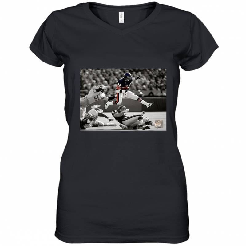 Walter Payton Chicago Bears Spotlight Action Women’s V-Neck T-Shirt