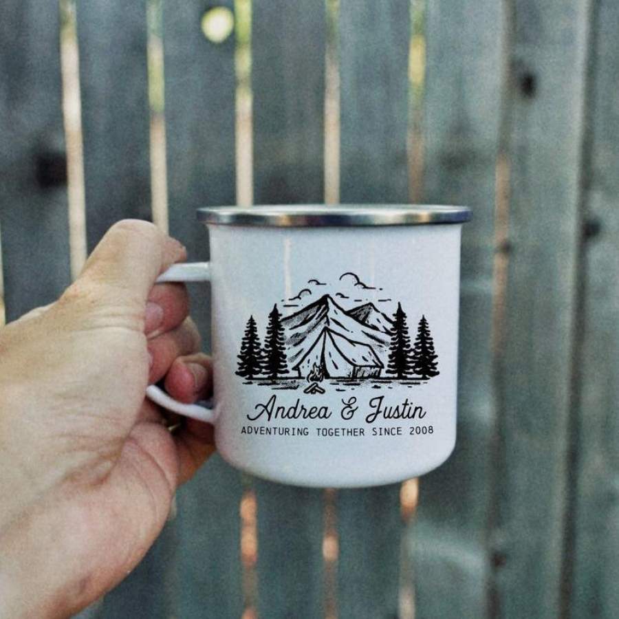 Adventuring togerther personalized campfire travelling couple mug – GST