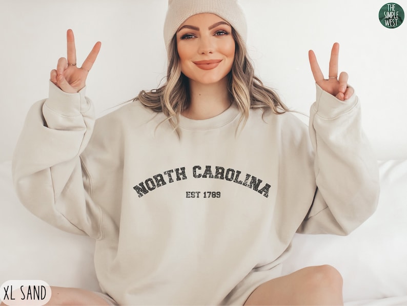 North Carolina Sweatshirt, Women’s North Carolina Crewneck, Home State Shirt, Moving to North Carolina Gift, North Carolina Travel Souvenir