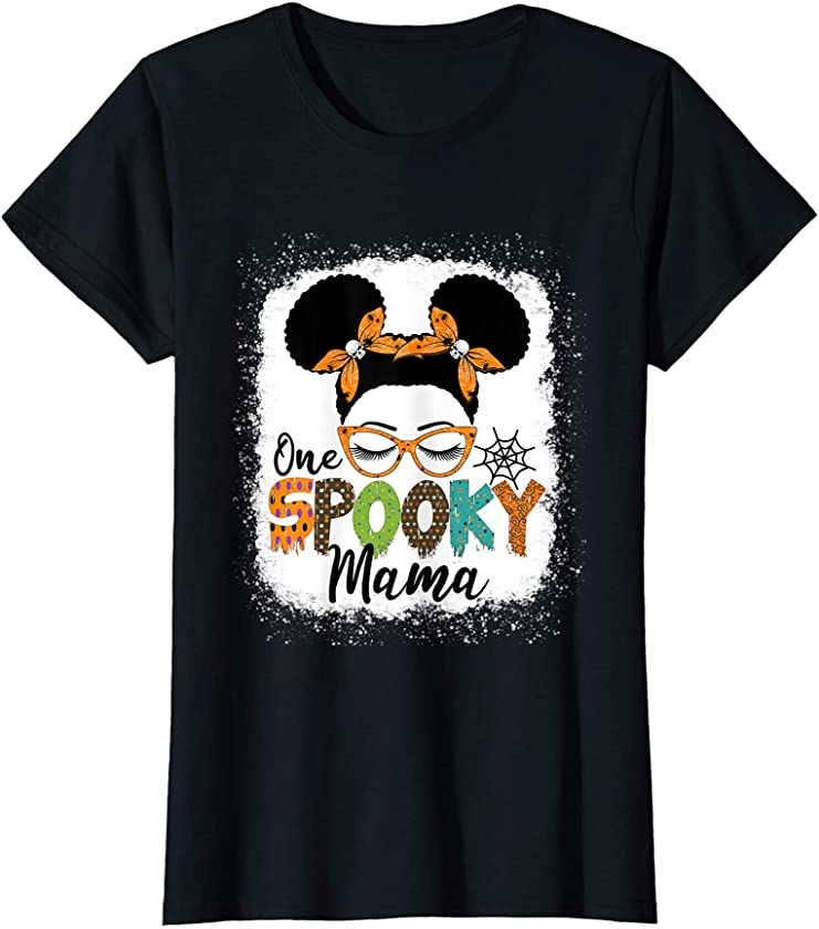 Womens spooky mom Halloween messy bun black girl funny mom life T-Shirt