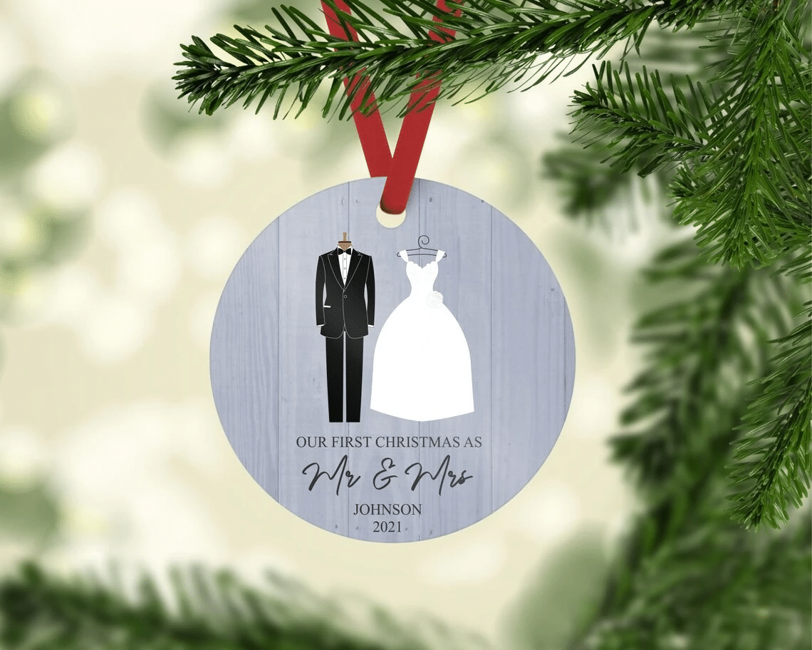 [Personalized Name & Number] Just Married Ornament, First Christmas Married Ornament, Mr And Mrs Ornament, Christmas Tree Decoration, Christmas Home Decor 1