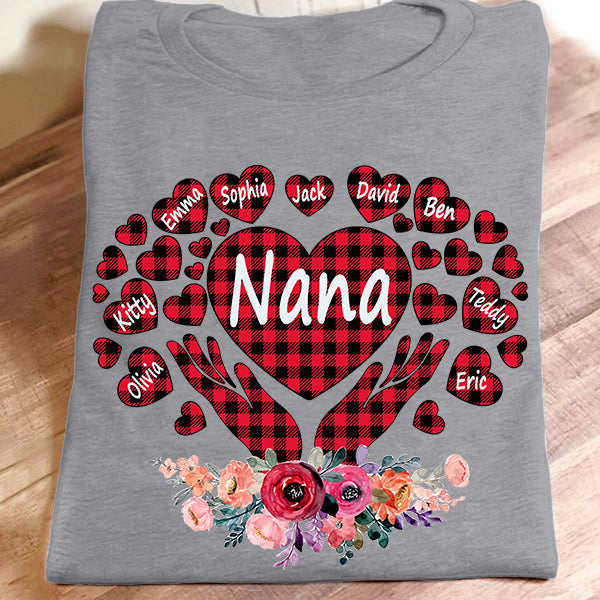 Nana – Heart – Hands – Caro New | Personalized T-Shirt