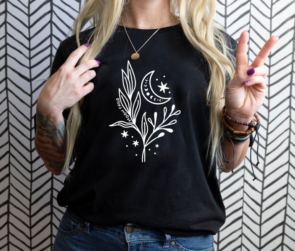 Floral Moon Shirt, Moon Child Shirt, Moon Wildflower Shirt, Moon Phases Shirt, Moon Boho Shirt, Astronomy T-Shirt, Celestial Shirt