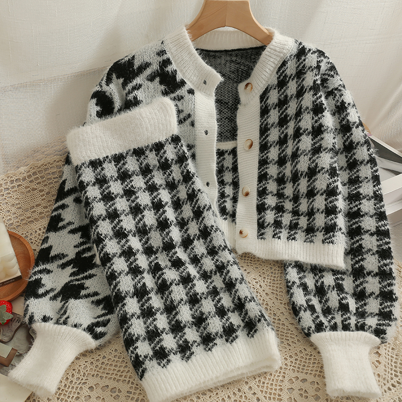 Sweet Plaid Three-Piece Women’s New O Neck Single-Breasted Long-Sleeved Loose Sweater with Short Strap two piece set skirt alx