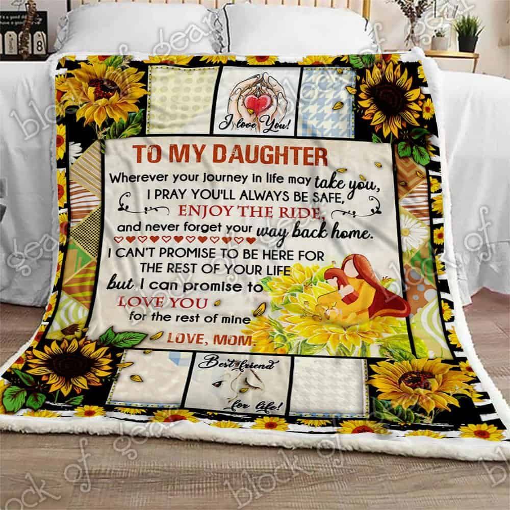 To My Daughter, Love, Mom Sofa Throw Blanket