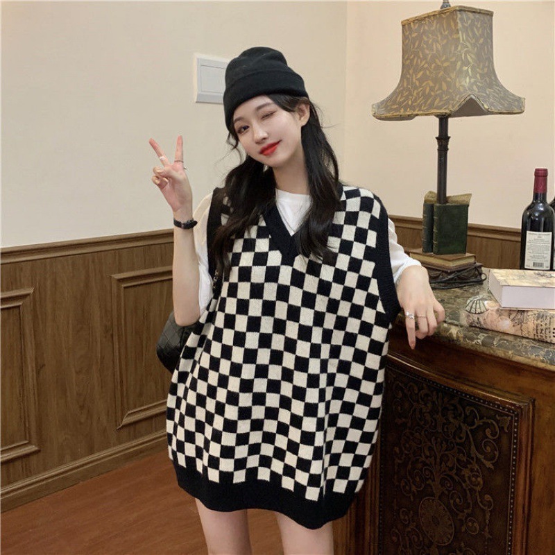 checkerboard Women’s Knitted Vest Oversize Sweater Korean fashion V-Neck Pullover Sleeveless Women’s Sweater alx