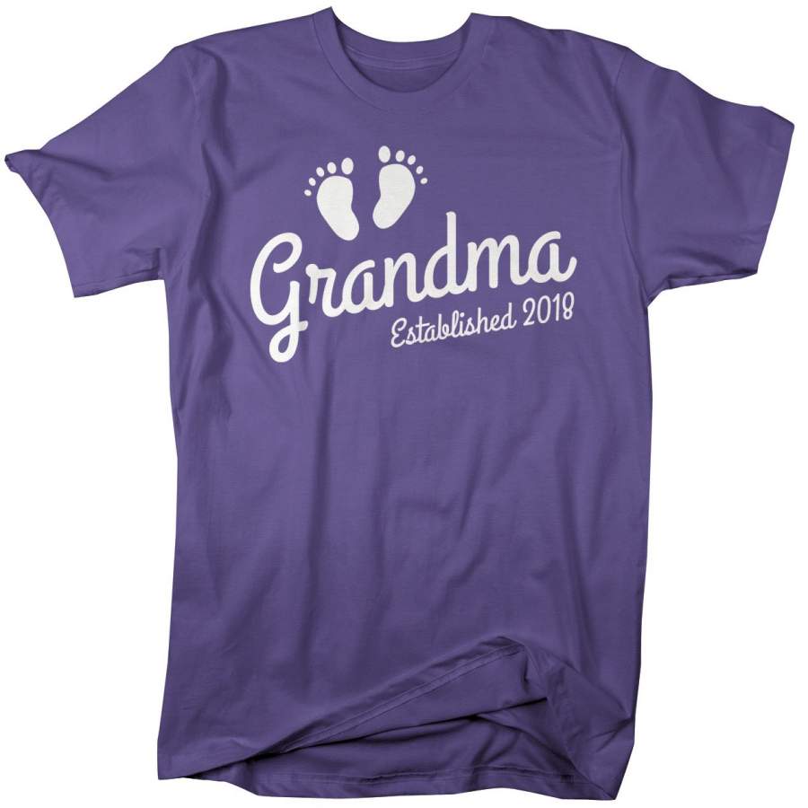 Shirts By Sarah Women’s Grandma Established 2018 Unisex T-Shirt Baby Feet Cute Shirts