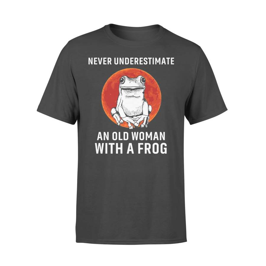 Never Underestimate An Old Woman With A Frog Blood Moon T-shirt