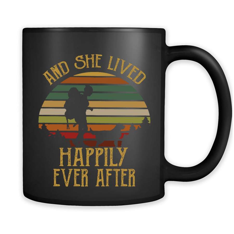 And She Lived Happily Ever After Classic Vintage Retro Design – Full-Wrap Coffee Black Mug