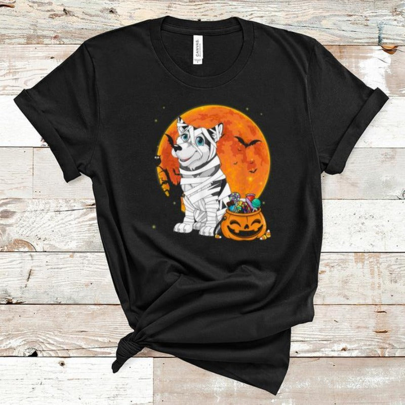 Cute Alaska Dog With Candy Pumpkin Halloween Gift Men Women T shirt