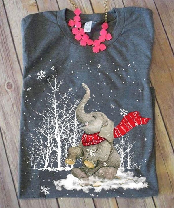 Elephant Wearing Red Scarf On The Snow Merry Chirstmas Xmas Gift Holiday Tshirt Hoodie Sweater