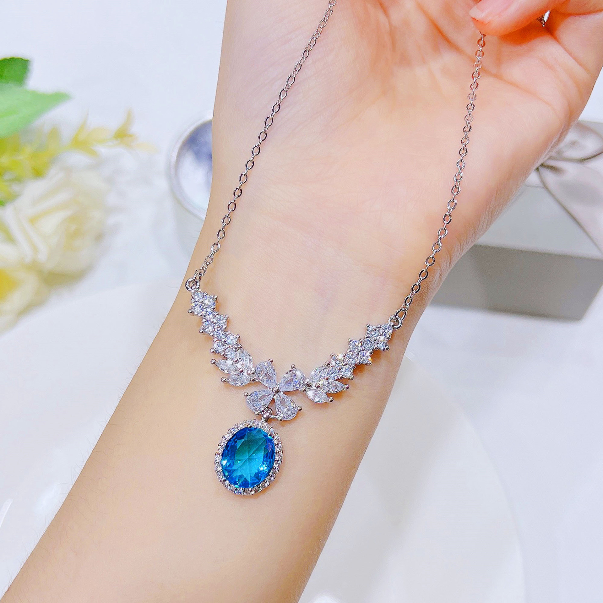 2022 Trendy Women’s Sea Blue Oval Stone Pendant Necklaces Inlaid with Zircon Silver Color Necklace For Women Accessories alx