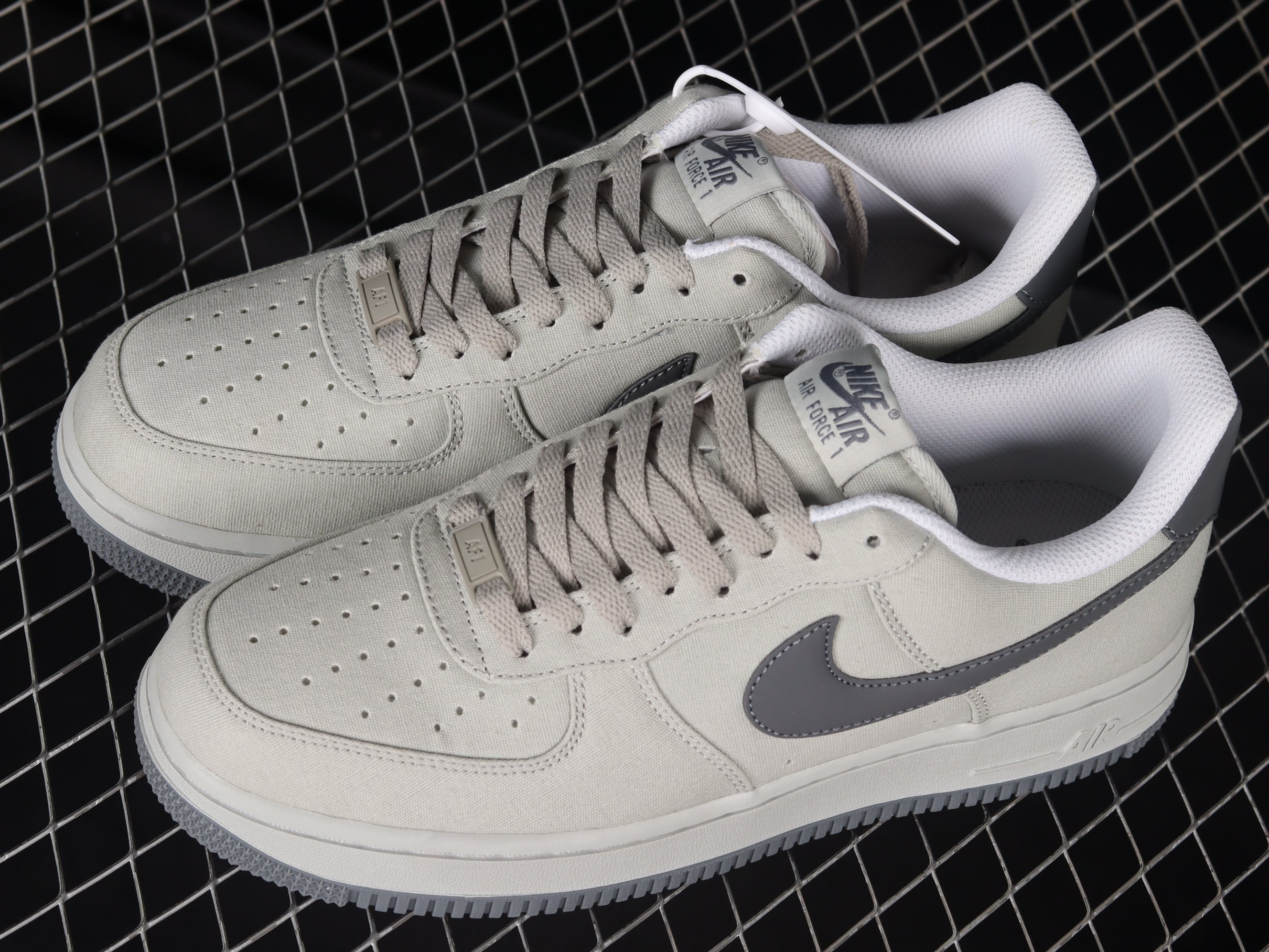 Nike Air Force 1’07 Low Shoes Sneakers – Gray SNK692483124