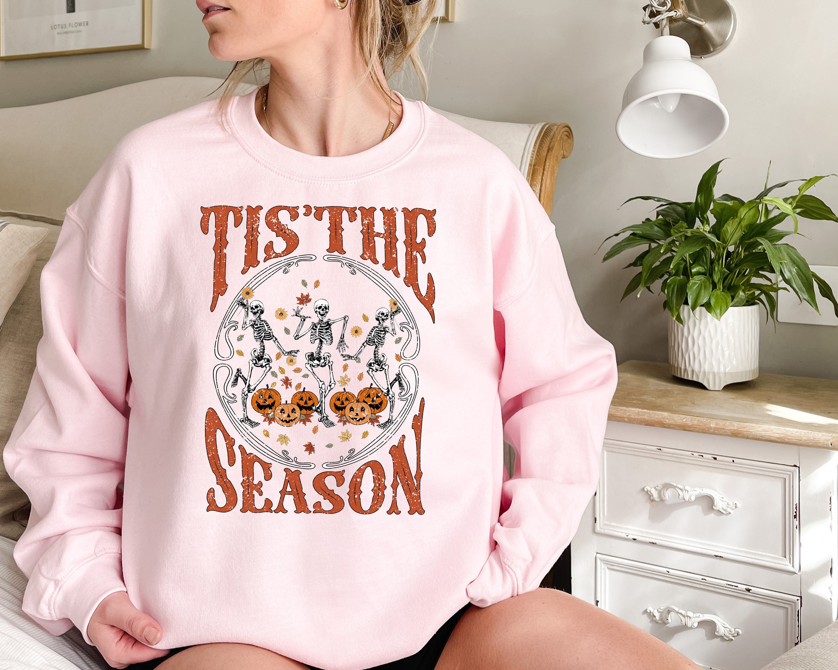 Tis The Season Sweatshirt, Funny Halloween Sweatshirt, Spooky Halloween Sweatshirt, Pumpkin Halloween Sweatshirt,Cute Fall Season Sweatshirt