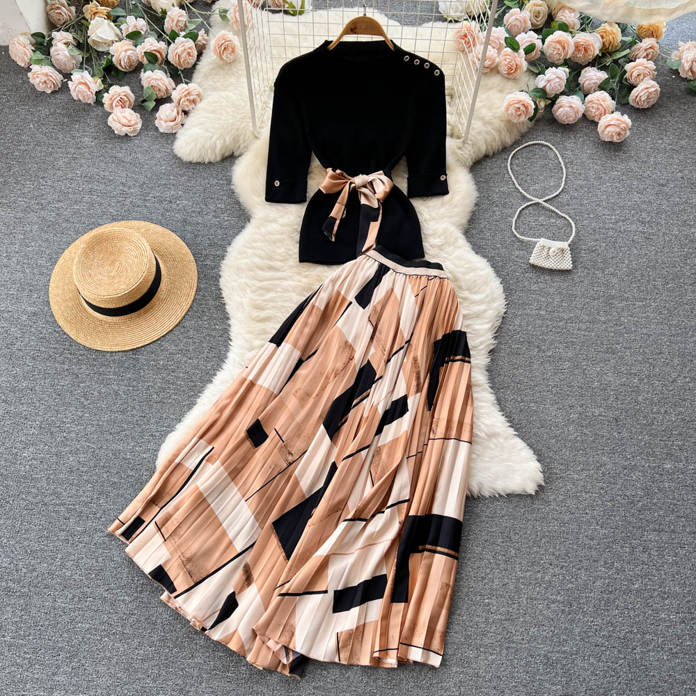 Autumn and Winter New Net Red Bow Slim Knit Sweater Plus Pleated Printed Half-body Skirt Two-piece Set alx