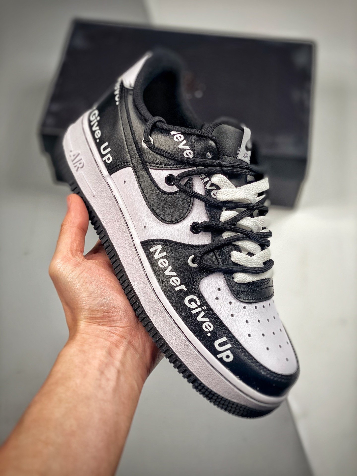 Nike Air Force 1 Low ‘Never Give up’ Black White 5340485