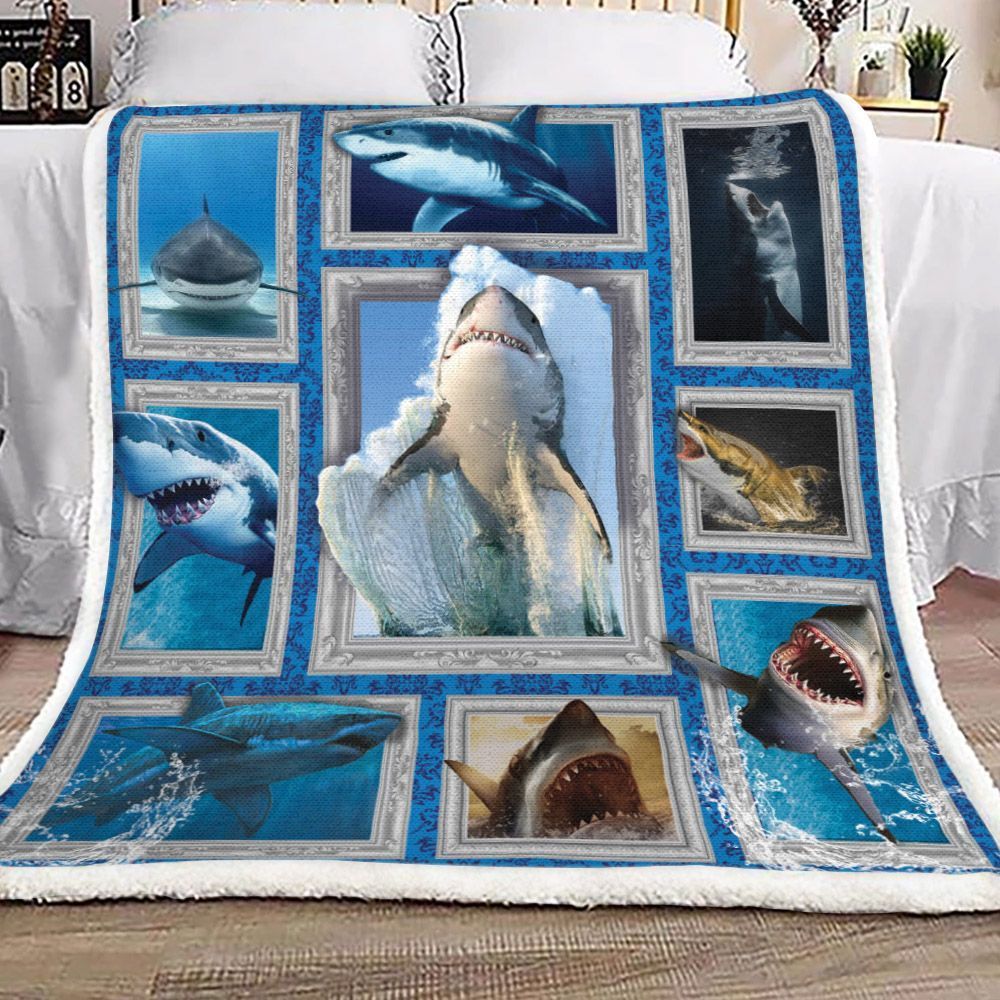 3d Huge Shark VT1101450S Sherpa Fleece Blanket