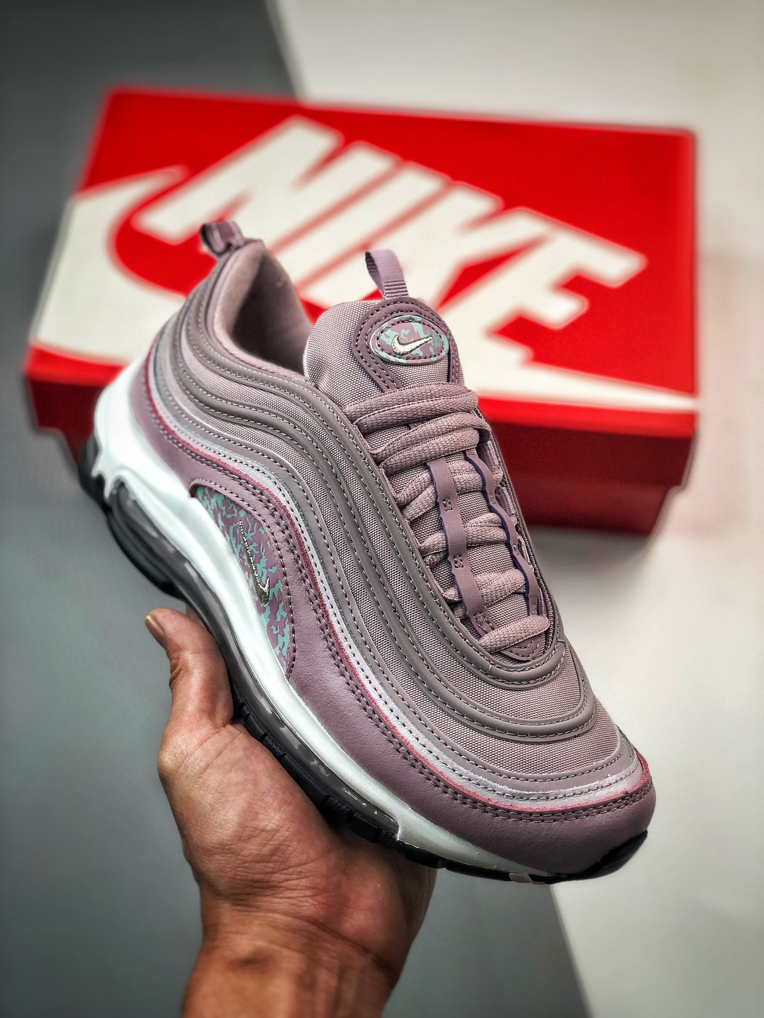 Nike Air Max 97 WMNS Plum FogWhiteBlackMetallic Silver 5339557