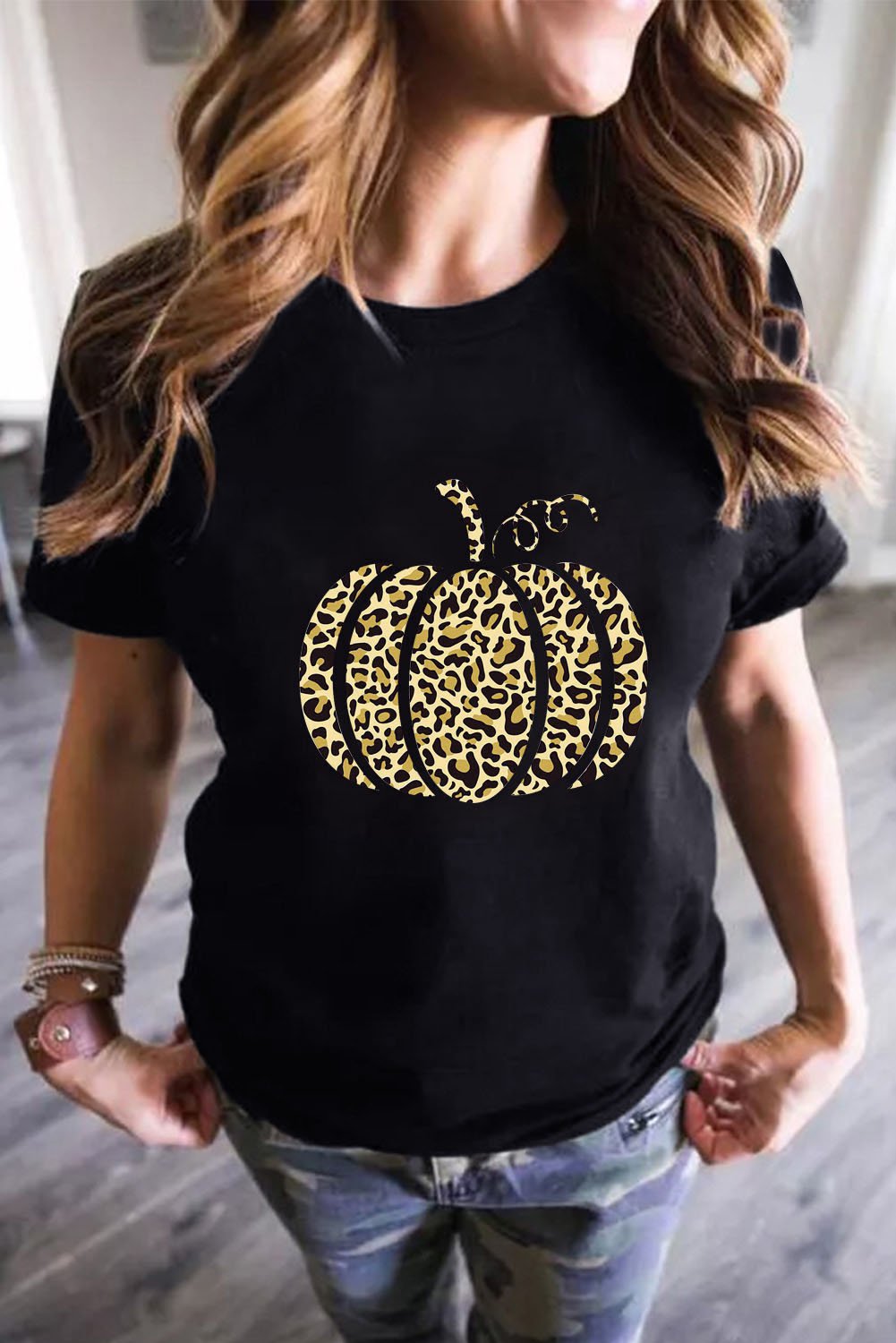 Azura Exchange Leopard Pumpkin Graphic Tee