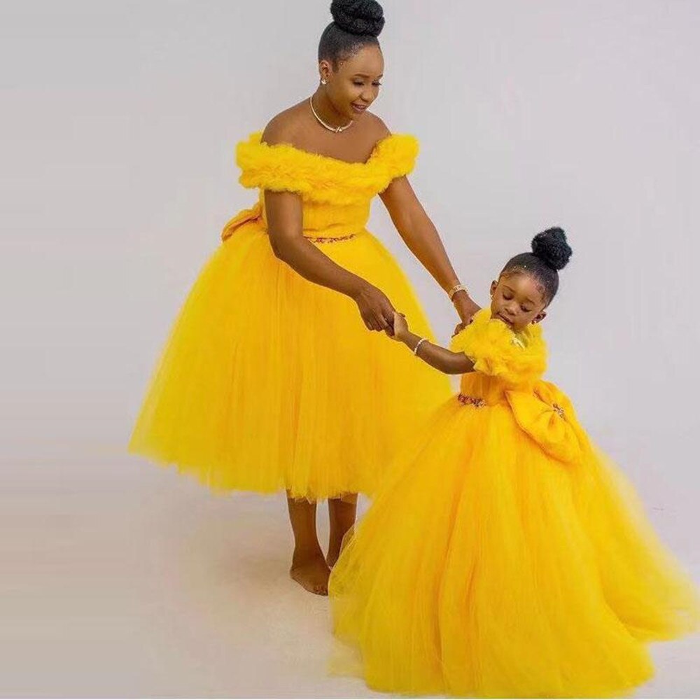 Yellow Puffy Little Kids Birthday Party Dresses Jewel Neck Ruffles Mother And Girl Princess Flower Girls Gowns Toddler Prom Dres alx