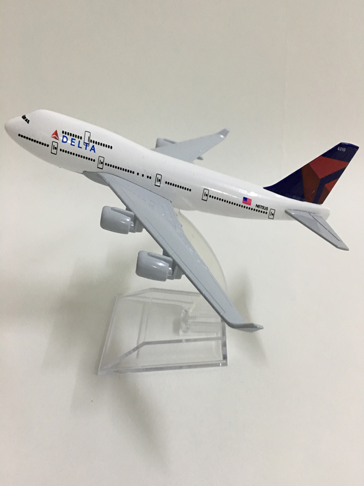JASON TUTU Original model a380 airbus Boeing 747 airplane model aircraft Diecast Model Metal 1:400 airplane toy Gift collection alx