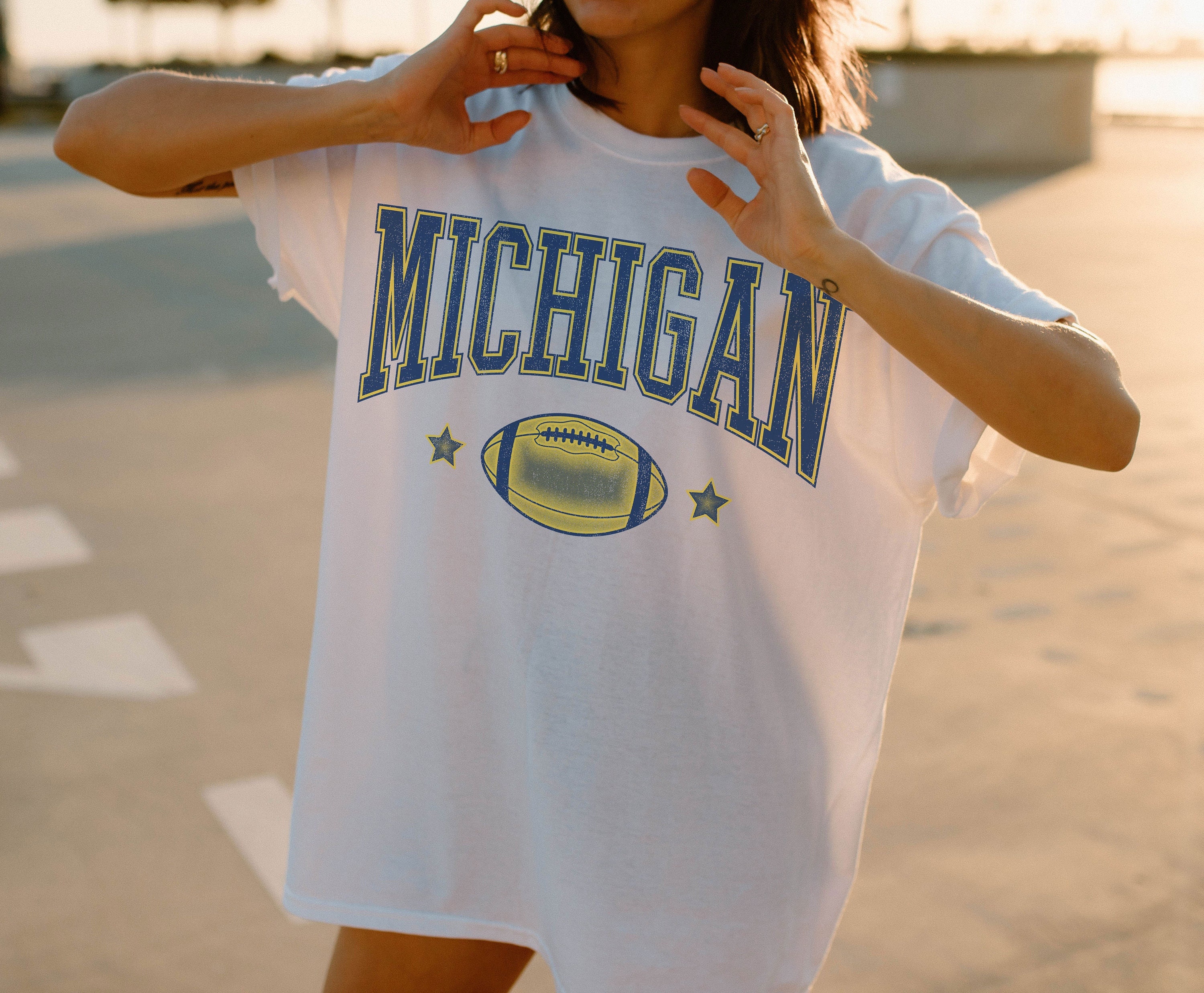 Michigan Shirt, Vintage Michigan Shirt, Michigan foot ball Shirt, Michigan Gift, Michigan Fan Shirt, Game Day Shirt