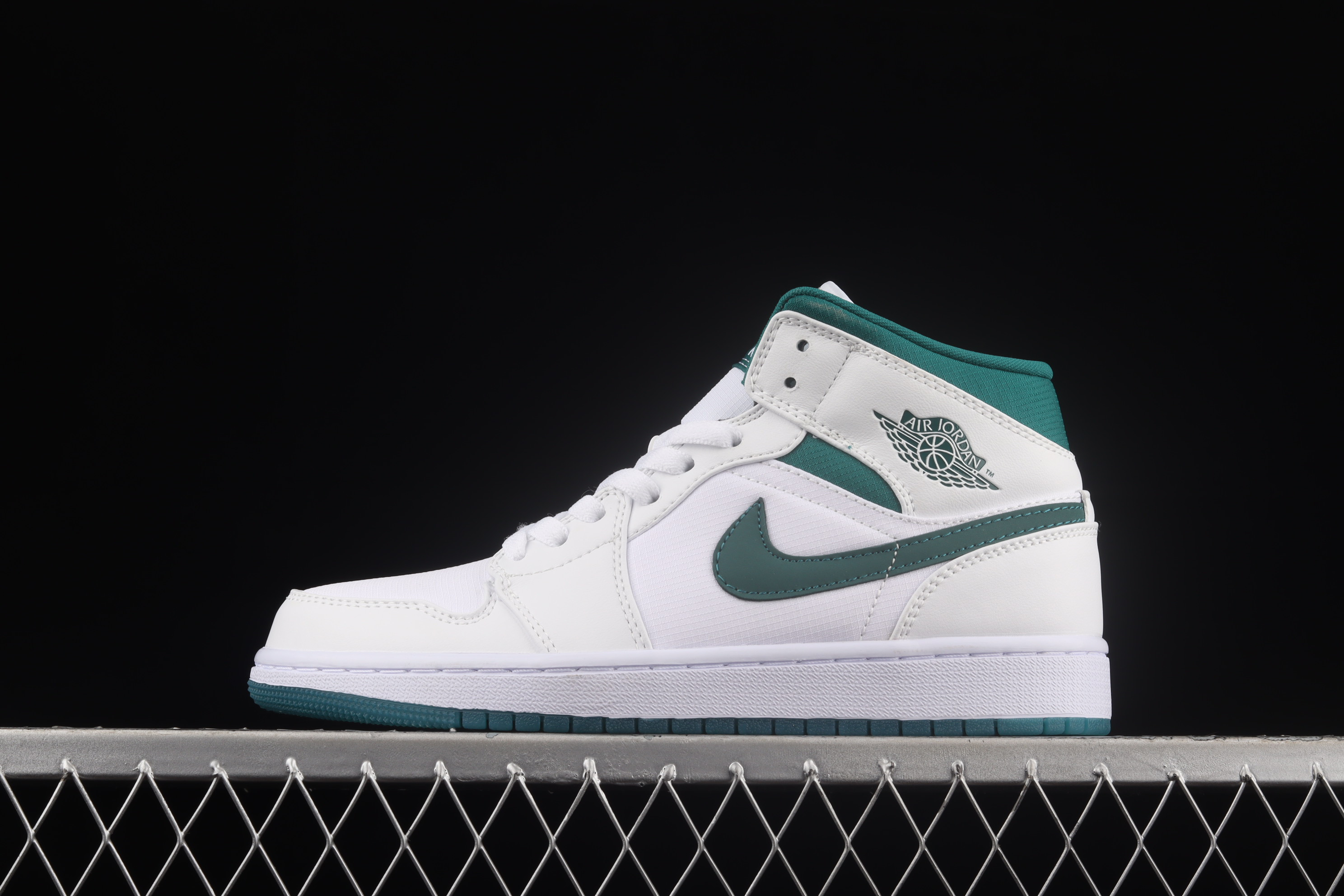 Nike JD 1 Mid Mystic Green Sneakers PR-810345