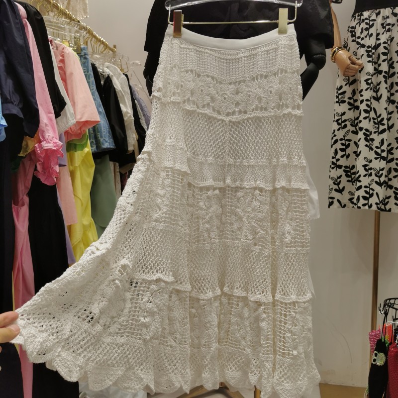 TVVOVVIN Stylish New Hook Flower Hollow Out French Lace Mid Length Skirt 2021 Spring Female Elegant High Waist Skirt WKBS alx