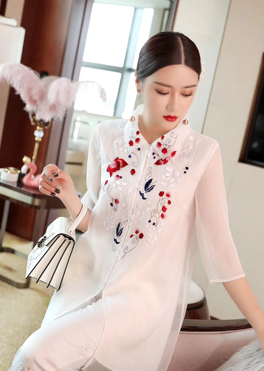 Chinese New Year Spring and Summer Retro Blouses and Shirts Women Flower Embroidered Cheongsam Turn Down Collar Blouse and Top alx