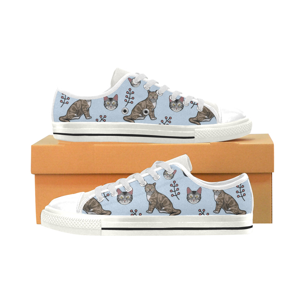 American Shorthair White Men’s Classic Canvas Shoes