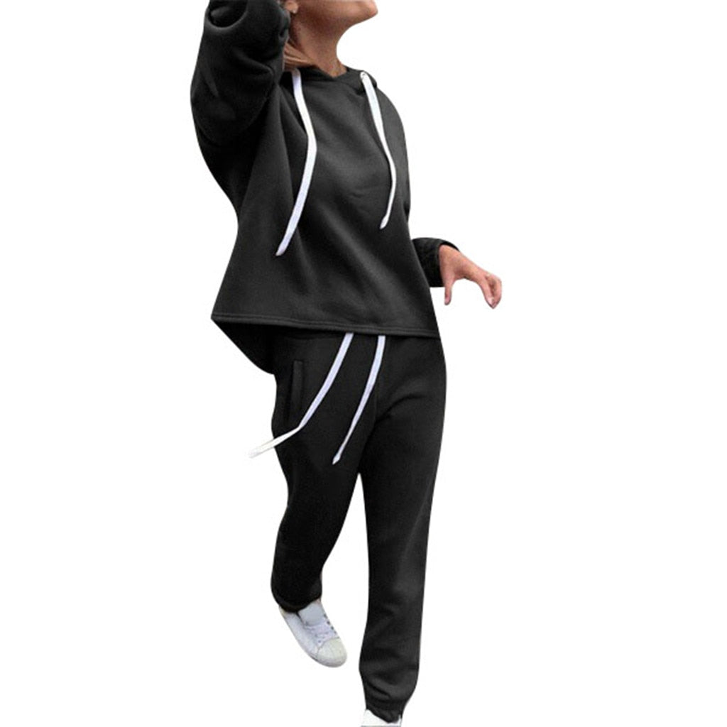 Women’s Pullover Hoodie Sweatsuit