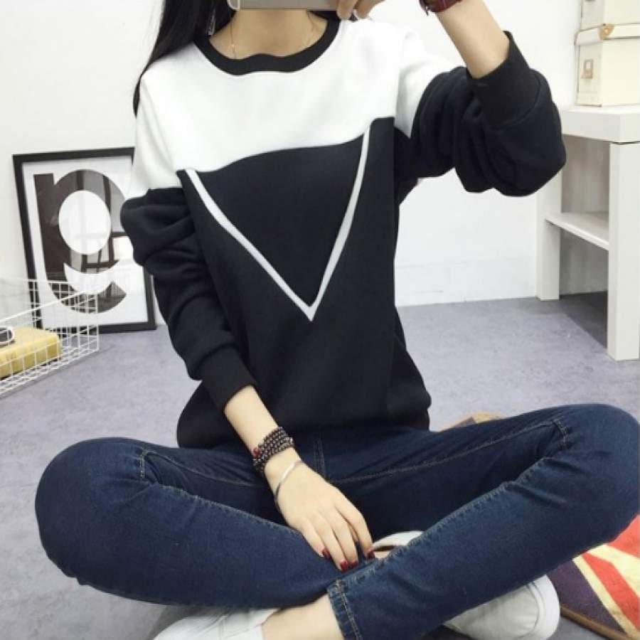 Black and White V Pattern Pullover Sweatshirt – Sothwarm