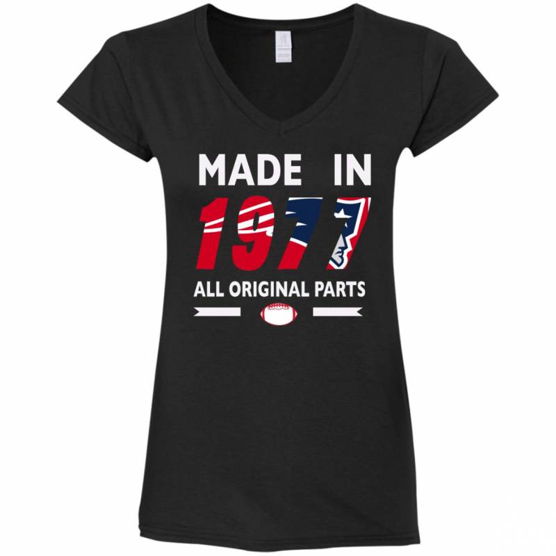 Birthday Gift New England Patriots Made in 1977 All Original Parts Shirts Hoodie V-Neck tank Top