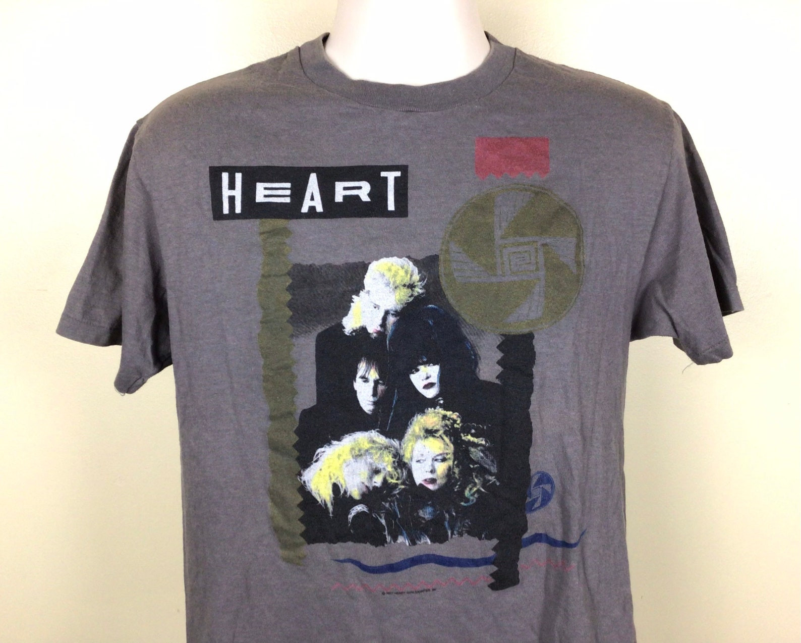 Vtg 1987 Heart Concert T Shirt Gray Ml 80S Bad Animals Tour Classic Rock Band Pop Music