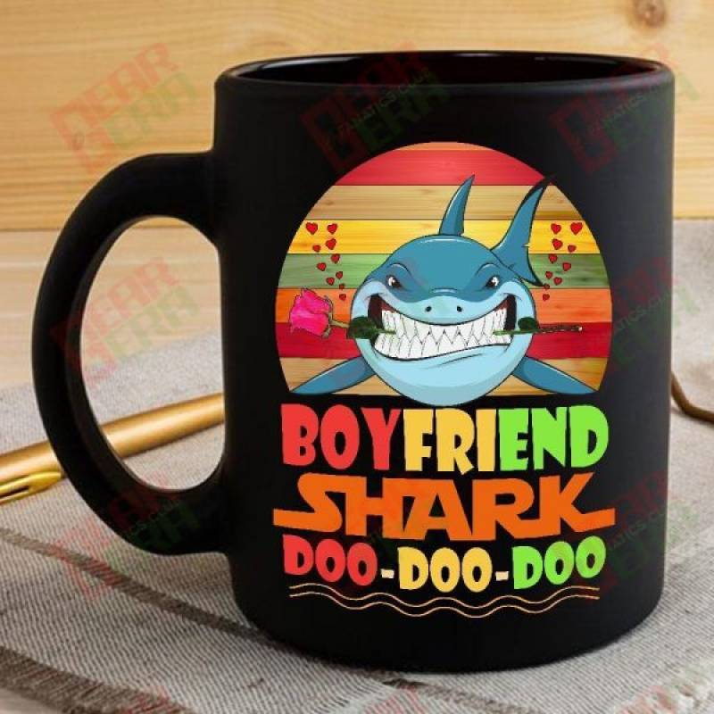 Vintage Boyfriend Shark Doo Doo Doo Coffee Mug Retro Shark And Rose Womens Custom Father’s Day Mother’s Day Gift Idea GE693