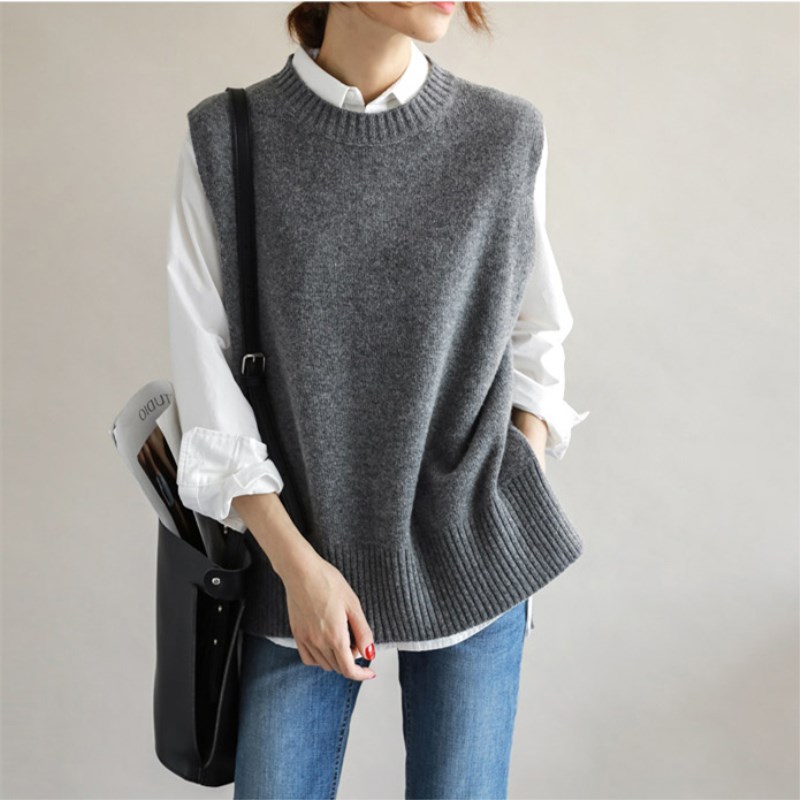 ATTYYWS Autumn and winter ladies round neck knitted sleeveless sweater loose and comfortable cashmere wool coat vest Selling alx