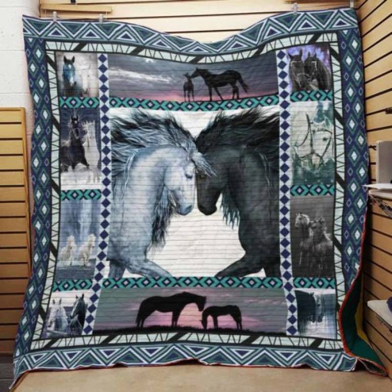 Horse F1501 83O31 Blanket