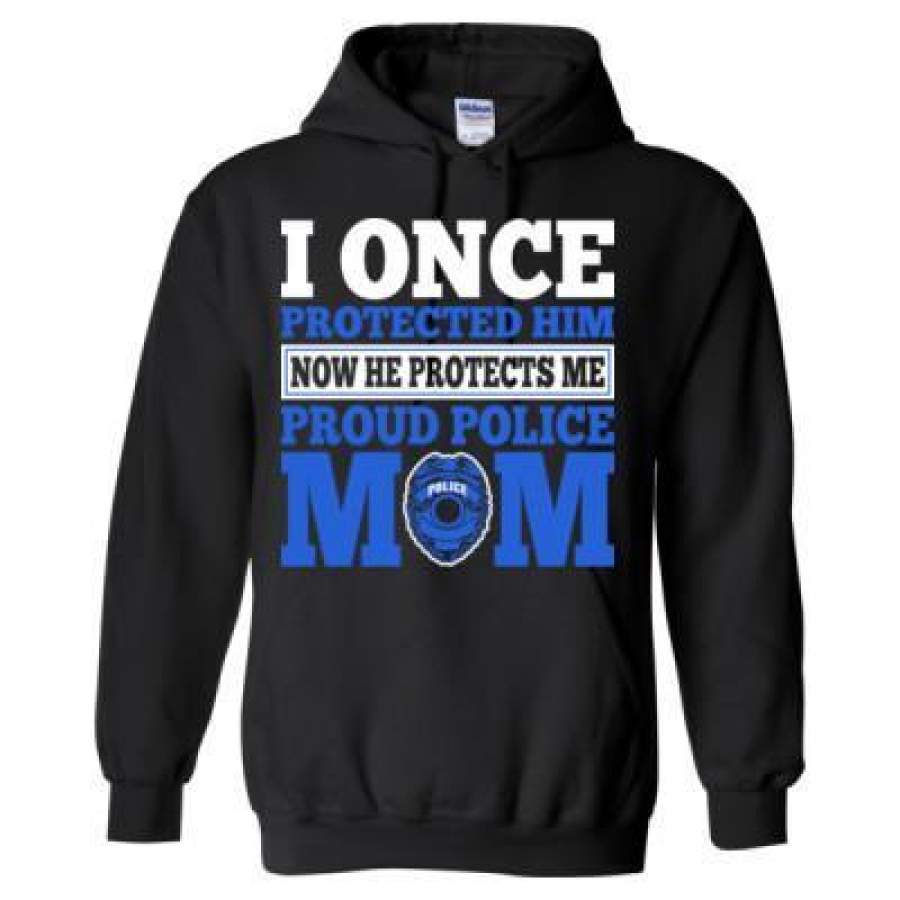 AGR I Once Protected Him Now He Protects Me Proud Police Mom – Heavy Blend™ Hooded Sweatshirt