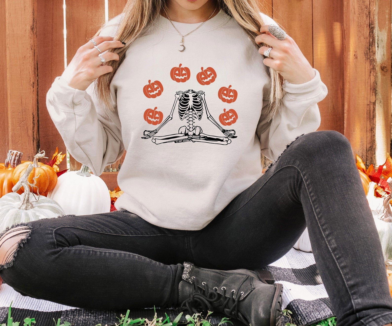 Retro Funny Halloween Sweatshirt 2D Crewneck Sweatshirt All Over Print Sweatshirt For Women Sweatshirt For Men Sws3852