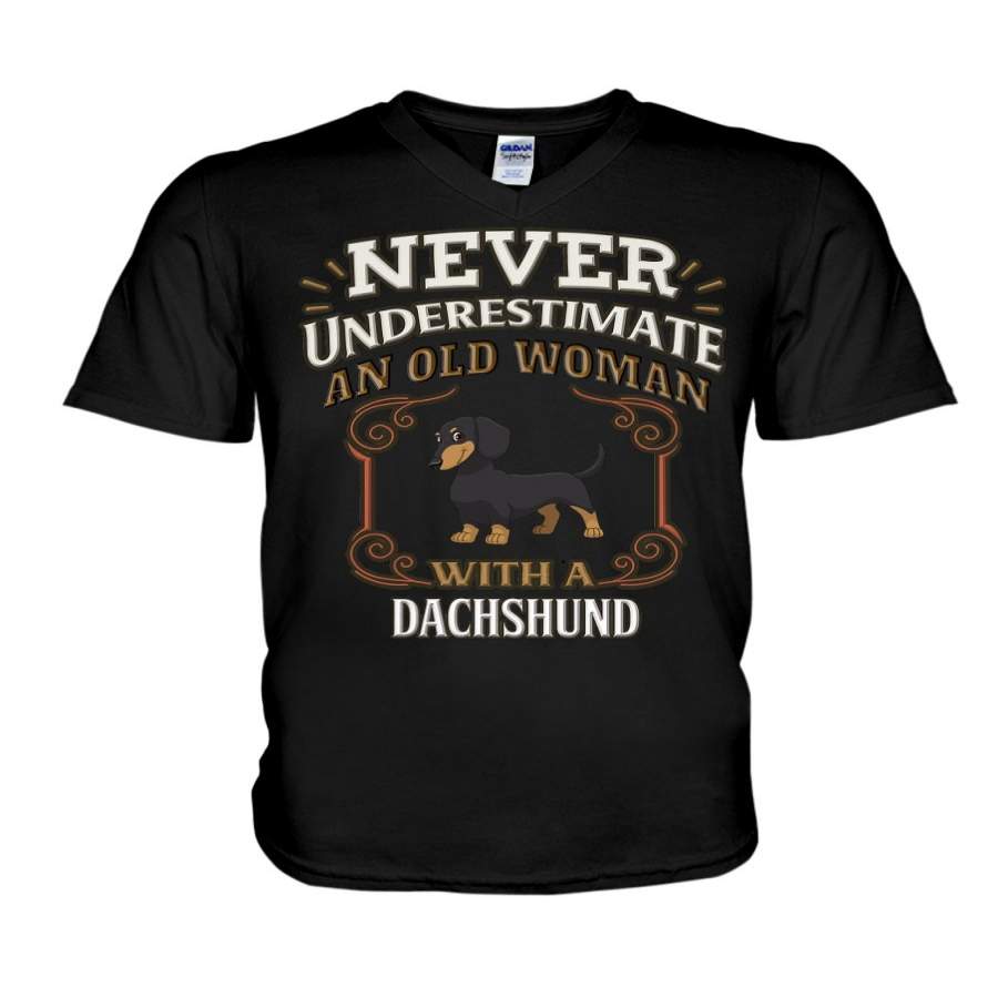 Never Underestimate An Old Man With A Dachshund Gift For Dachshund Lovers Guys V-Neck
