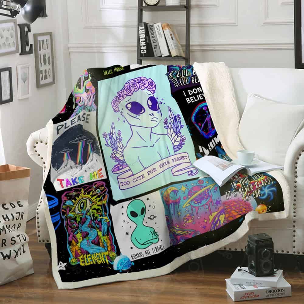 Alien, Hello Human Sofa Throw Blanket P386