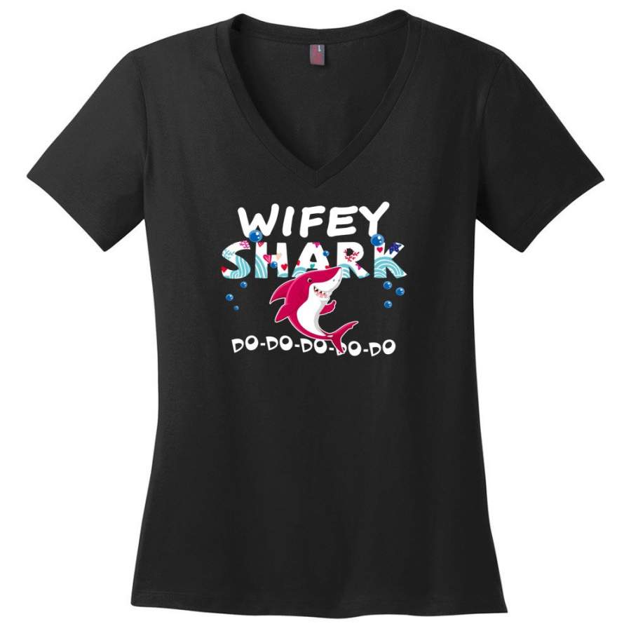 Shark Family Wifey Shark T Shirt Doo Doo Doo – Ladies V-Neck