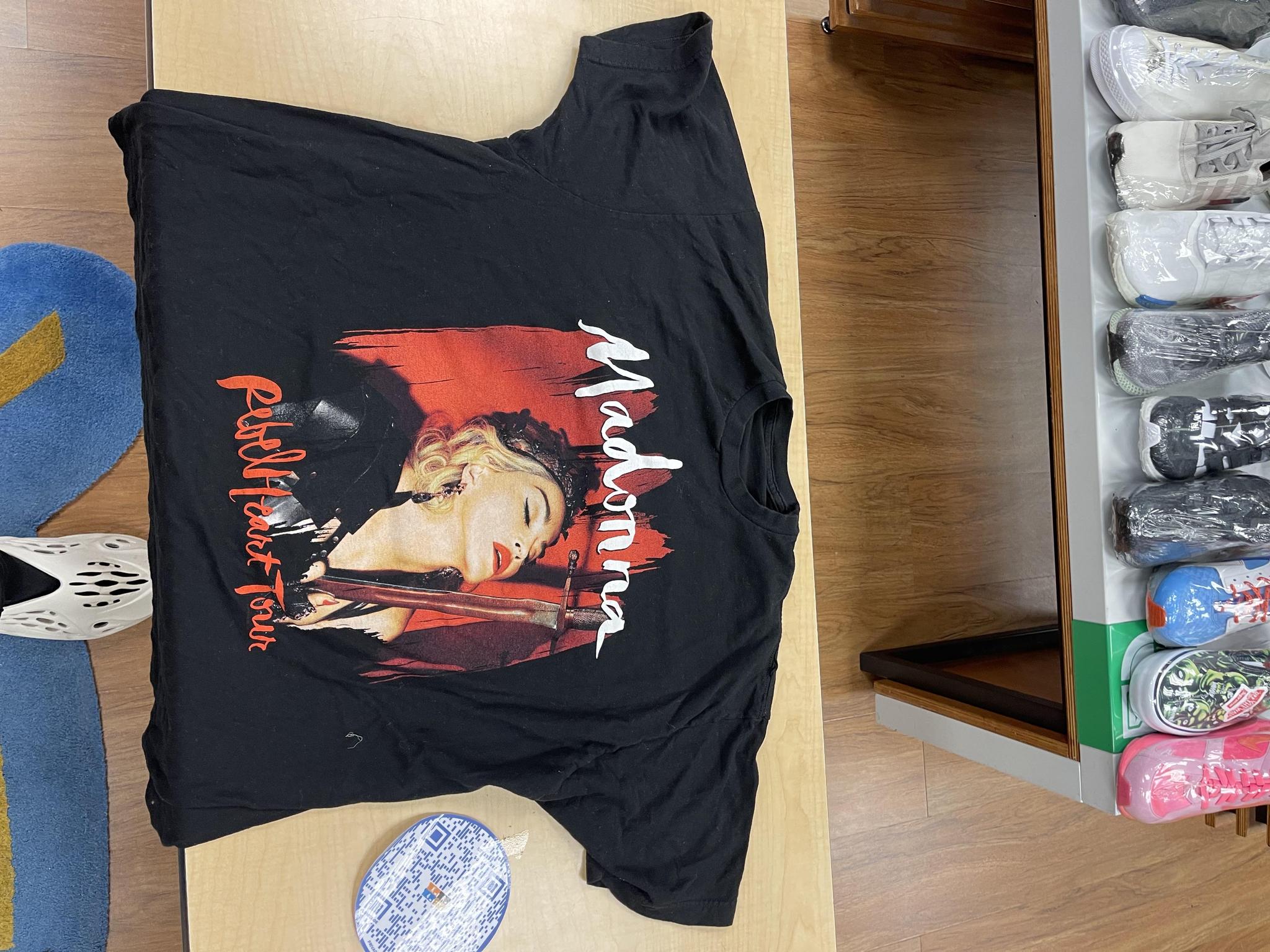 Vintage Madonna Tee Black