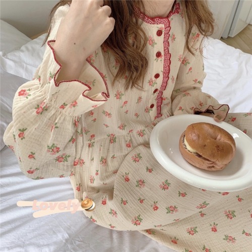 Small Floral Pajamas Nightdress Long-sleeved Simple Home Furnishings Cute Student Nightdress Women Sleepwear Lace Sleepwear alx