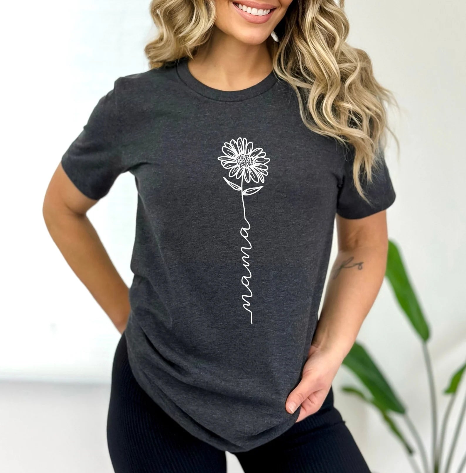 Nancistore – Mama T-Shirt, Mama Shirt, Flower T-Shirt, Floral Mothers Day Shirt, New Mom Gift,Flower Mama,Birthday Gift For Mom,Wildflower Mom T-Shirt