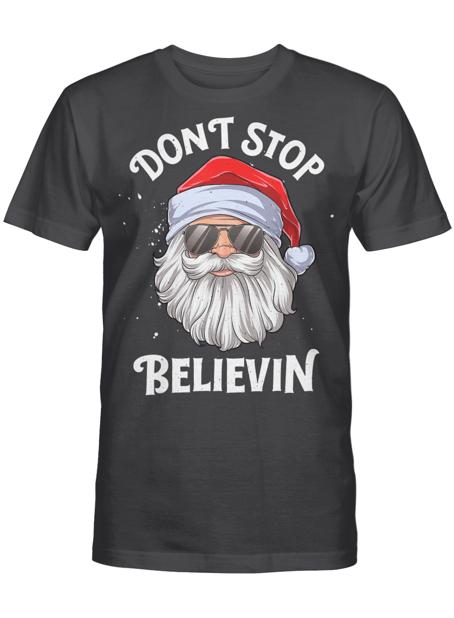 AmazeStyleZ Santa’s Reindeer, Ugly Christmas Sweater, Christmas Gift Ideas, Don’t Stop Believin Santa Funny Christmas Boys Kids Gifts T-Shirt